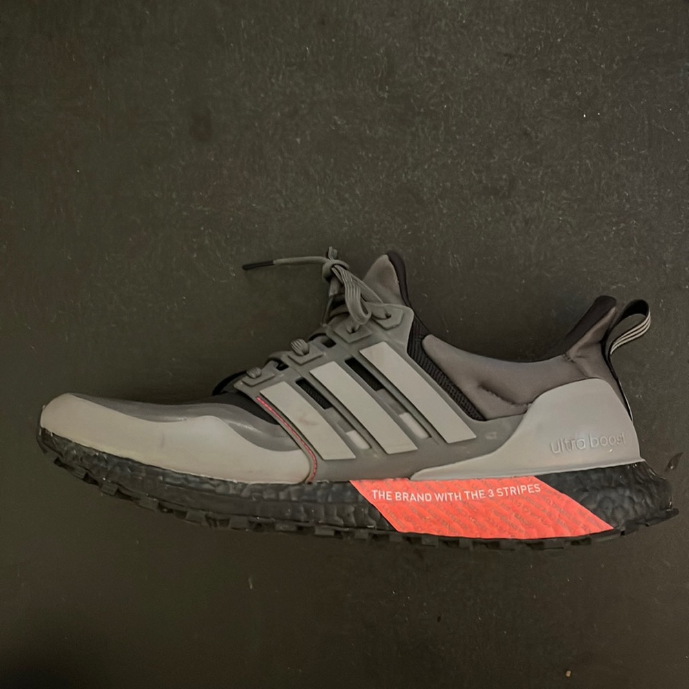 Adidas Ultraboost, water resistant, size 9.5 (Mens)